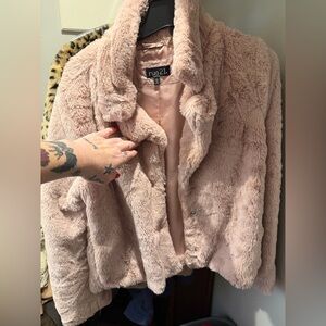Rue21 Women's Light Pink Teddy Jacket